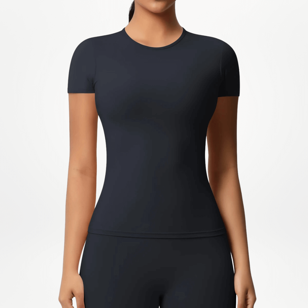 Classic Shape Tee by Vivacuerpo